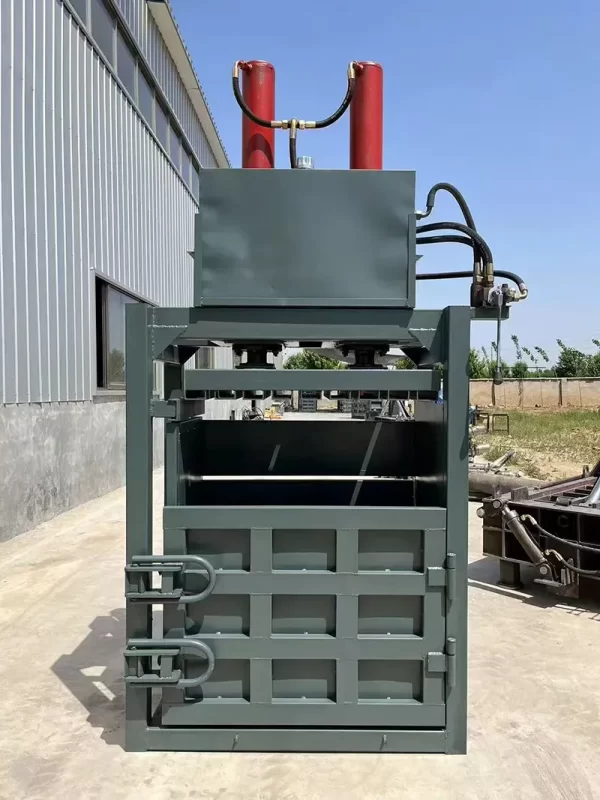 60ton hurda kağıtları balyalayan diken hurda pres makinesi